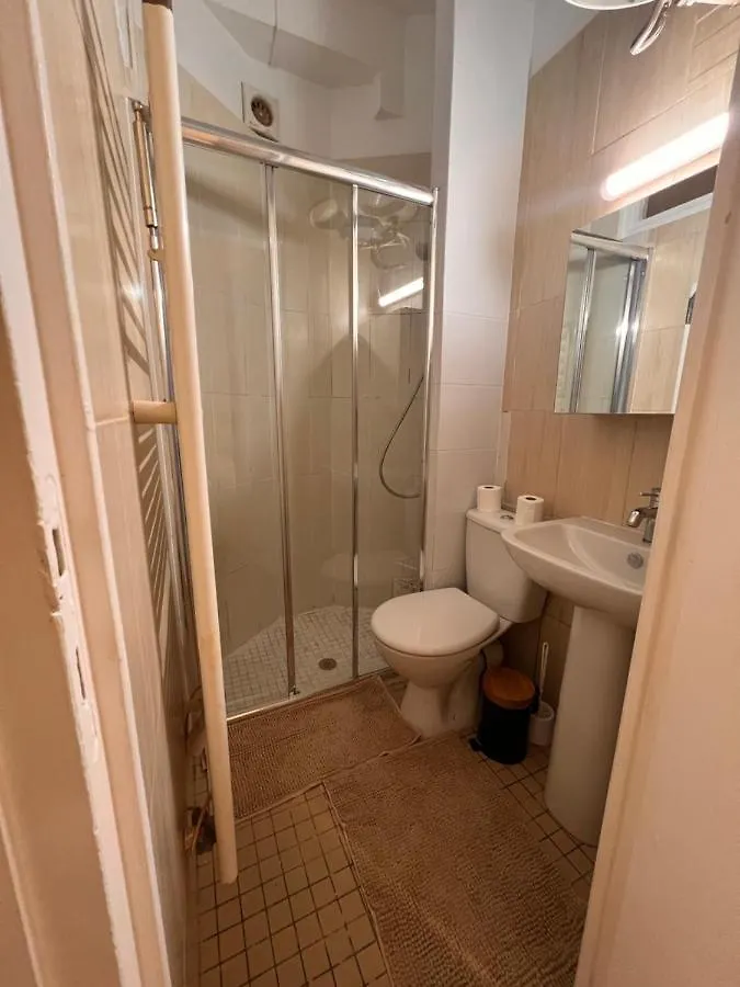 Studio Sacre-Coeur Montmartre 2 - Hala Paris Apartment 0*,